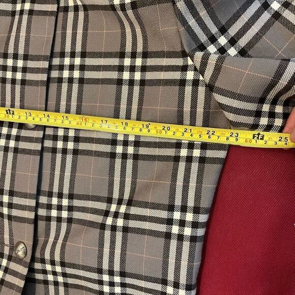 Woman’s 100% Wool Blazer | Vintage Blazer | Made In Canada | Women’s Wool Blazer - Picture 12 of 17